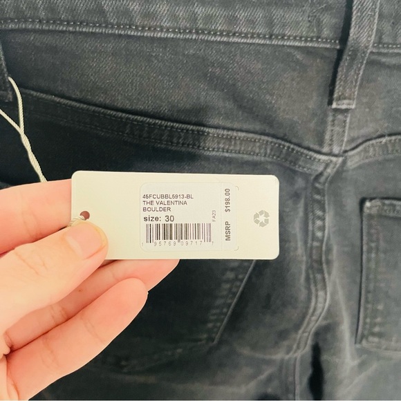 Favorite Daughter Petite Valentina Shortie Jeans in Boulder Black Size 30 - Picture 6 of 11